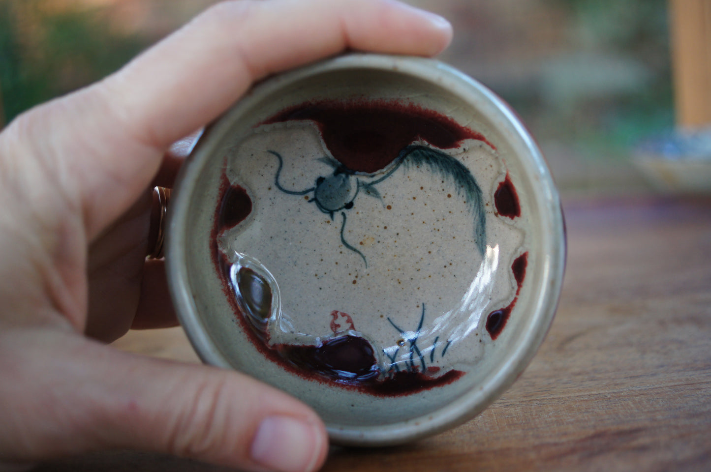 Wine Drip Fish Cup